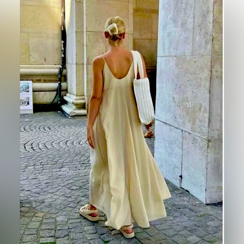 Commense Backless Cream Maxi Dress